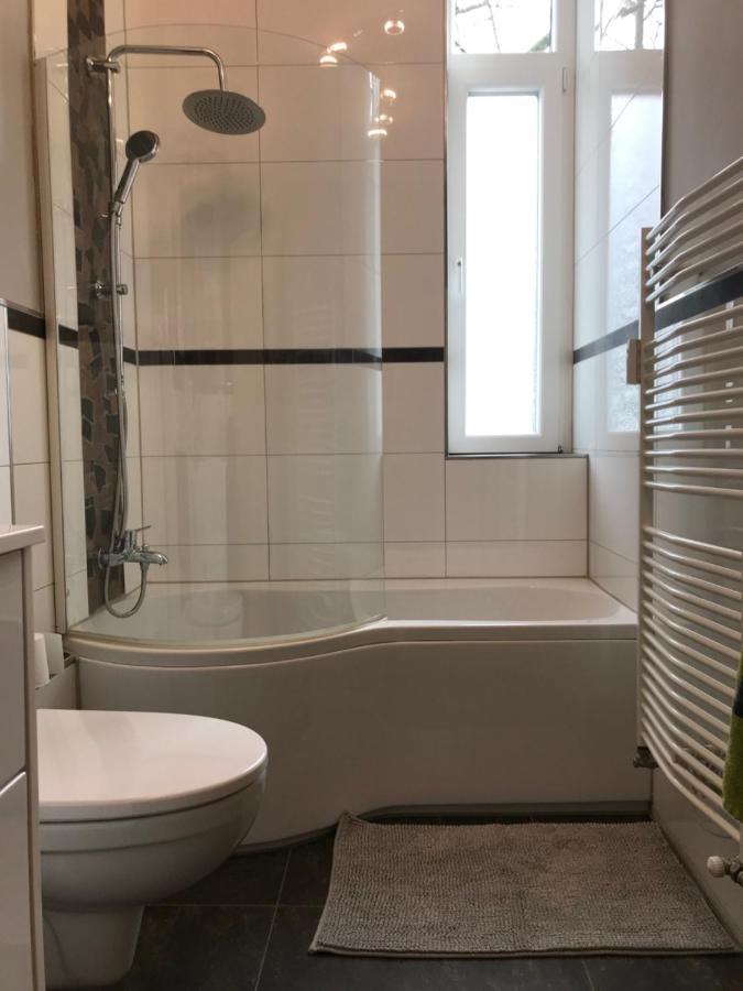 Stadthaus Artur - Apartment Madrid 雷姆沙伊德 外观 照片